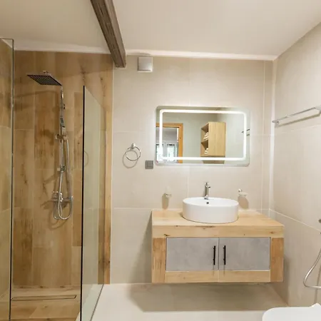 Socrates Terraced House Apartment