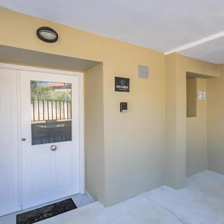 Socrates Terraced House Apartment Khora