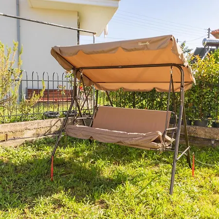 Socrates Terraced House Apartment