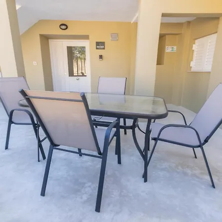 Socrates Terraced House Apartment Khora