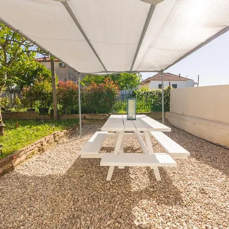 Socrates Terraced House Khora