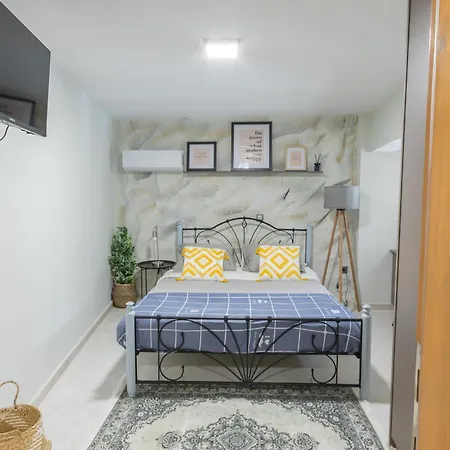 Socrates Terraced House Khora