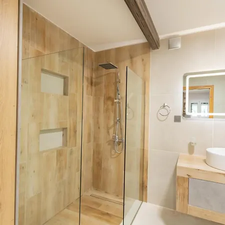 Socrates Terraced House Khora